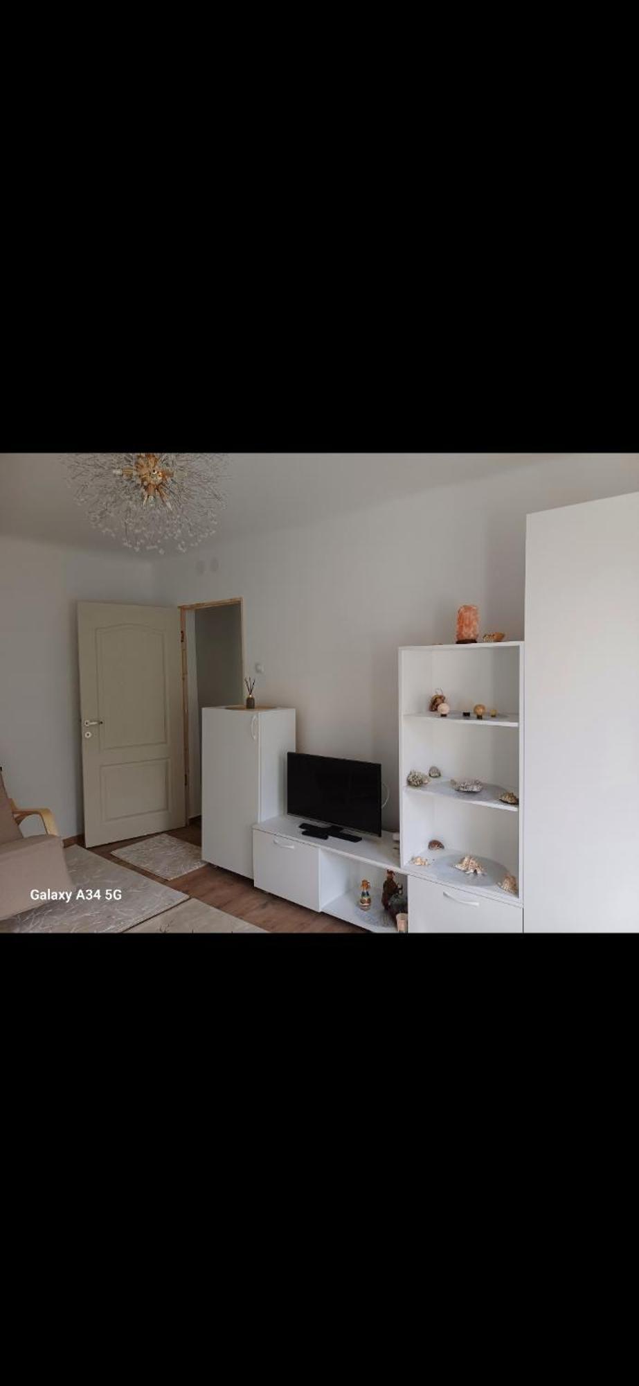 Garsoniera Luminoasa Apartman Craiova Kültér fotó
