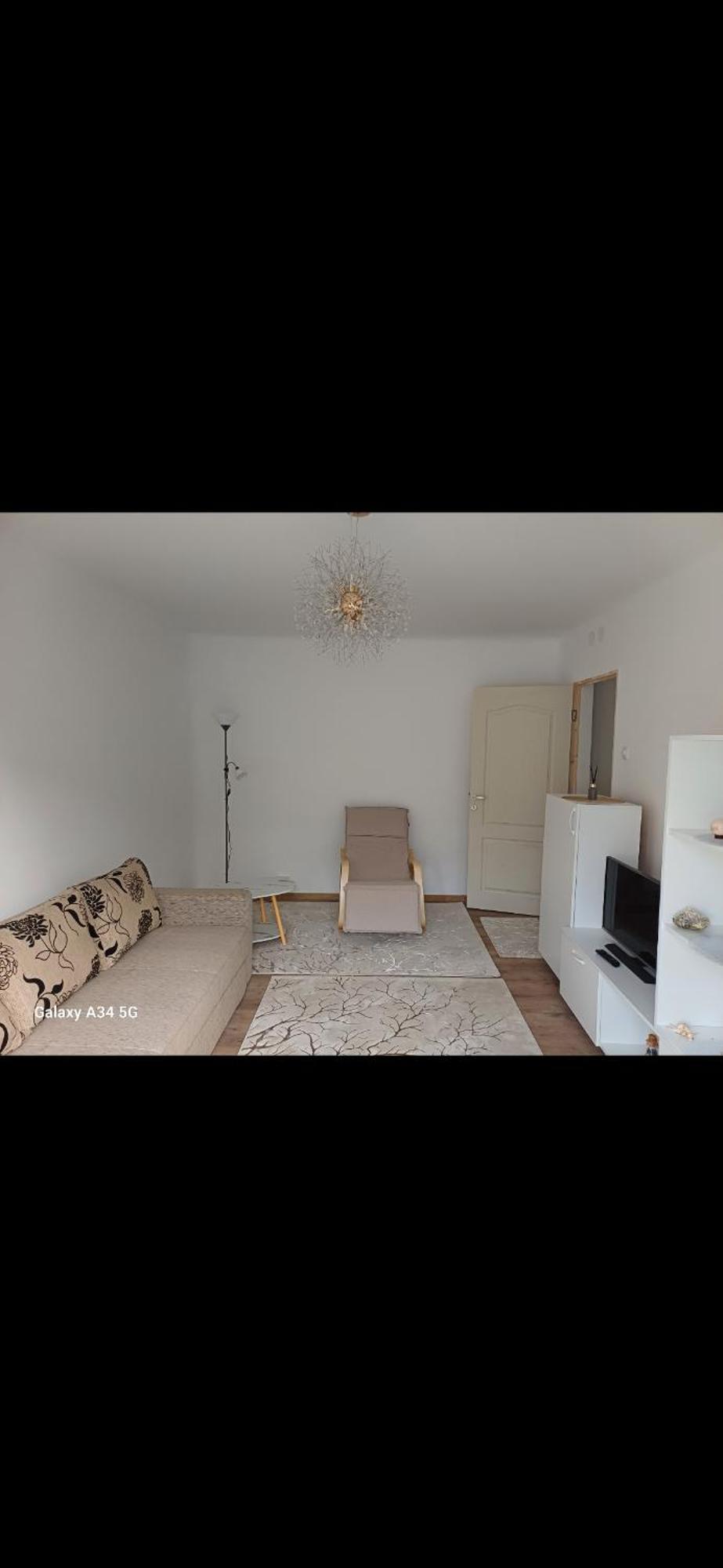 Garsoniera Luminoasa Apartman Craiova Kültér fotó