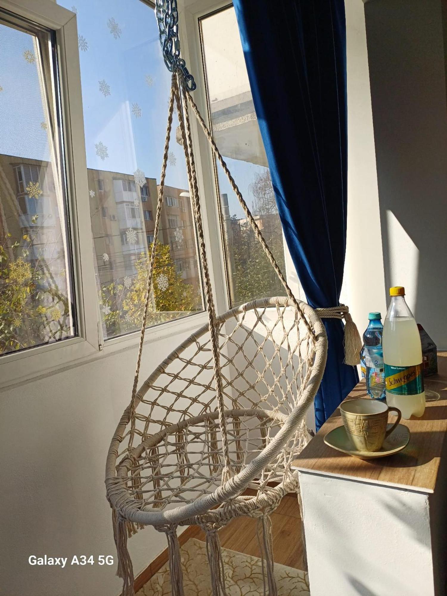 Garsoniera Luminoasa Apartman Craiova Kültér fotó